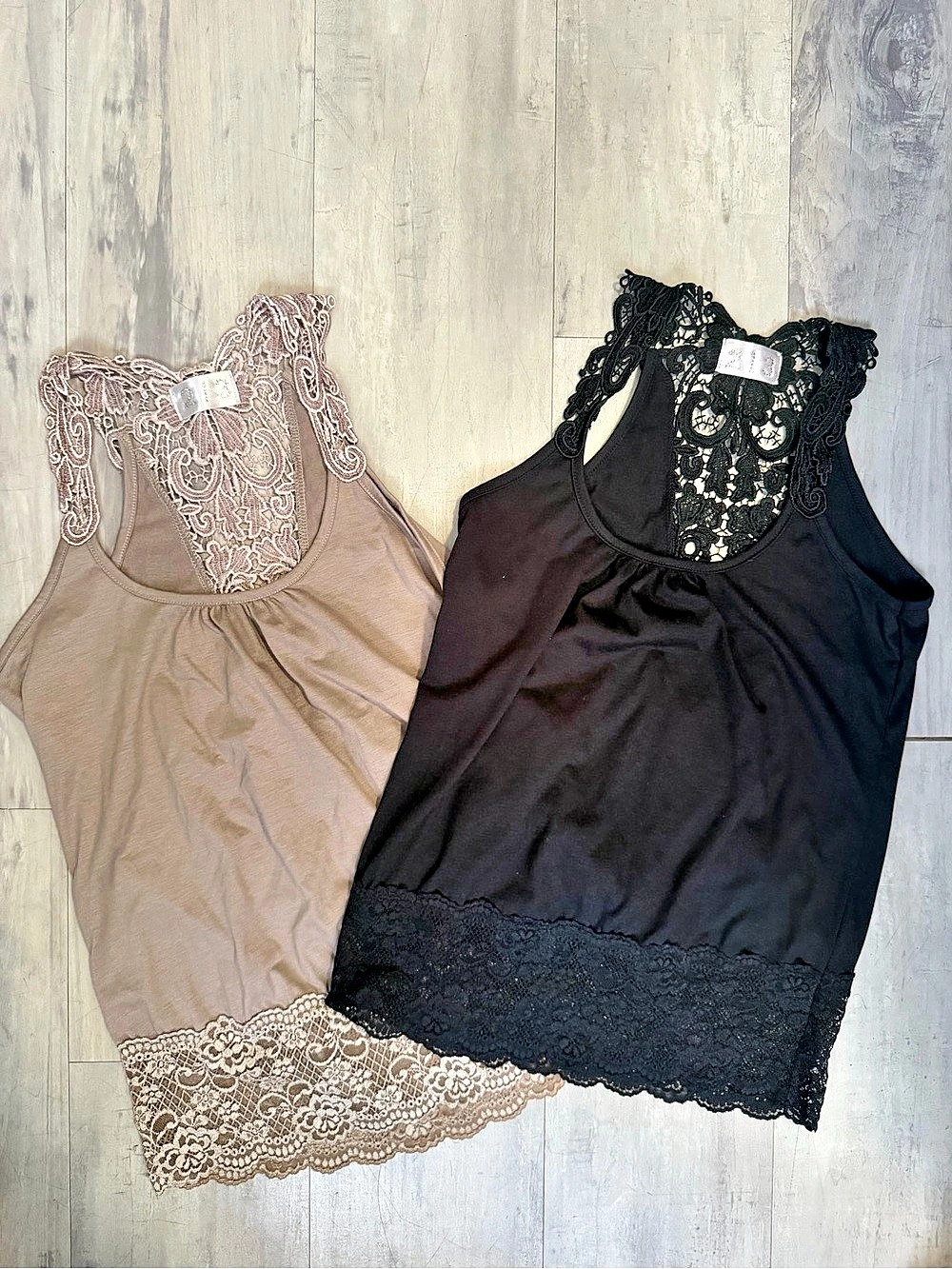 Lace Trim Tank Tops 2-Piece Set in Black & Brown